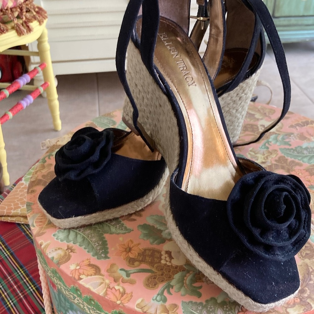 Ellen Tracy wedge shoes 7.5